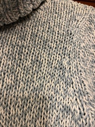 Jersey cuello vuelto mezclilla,  talla 42