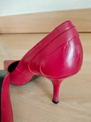 Zapatos de salón stilettos de Zara