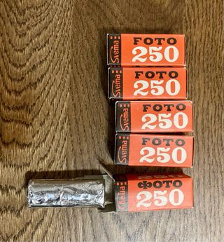 Carrete fotografía analógica Svema 250