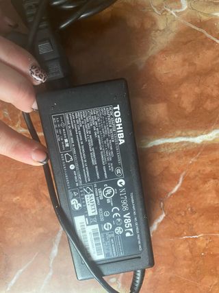 Cargador Toshiba PA3716E-1AC3 19V 4.74A