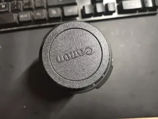 Canon EF-S 18-200mm Lente