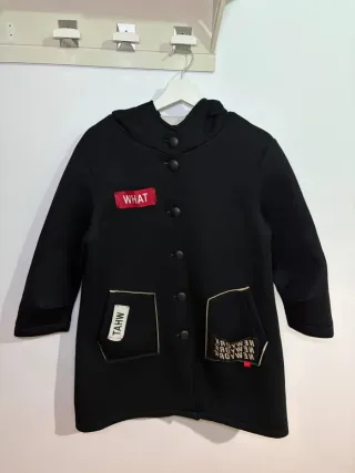 Chaqueta negra mujer con capucha