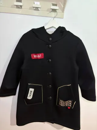 Chaqueta negra mujer con capucha