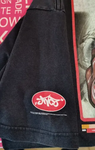 Camiseta JNCO Jeans Negra