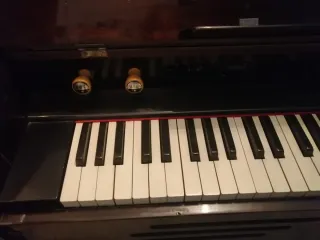 Armonium antiguo de madera URGE LA VENTA