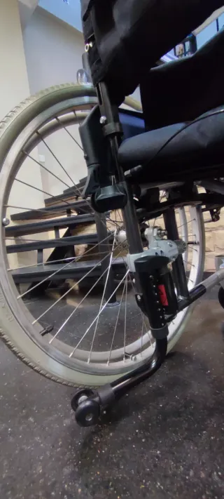 Silla de ruedas Invacare, aluminio peso chasis 7,5