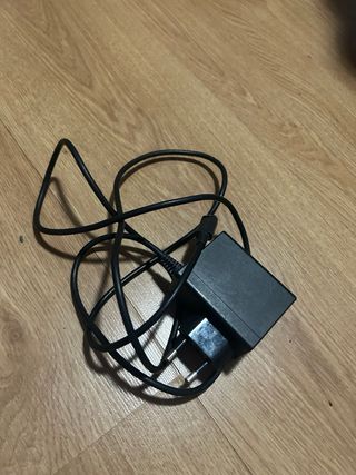 NINTENDO SWITCH + 8 JUEGOS + ACCESORIOS