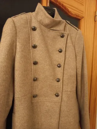 Abrigo beige talla 34