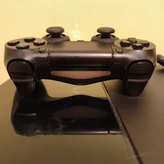 PS4 500 GB con controller firmware 8.52