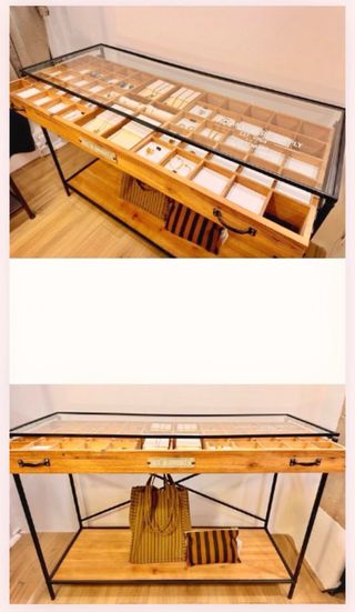 Mueble expositor vitrina bisutería madera y crista