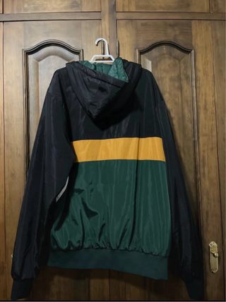 Chaqueta con capucha talla XL