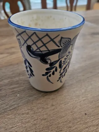 Bicchiere in porcellana decorato blu e bianco