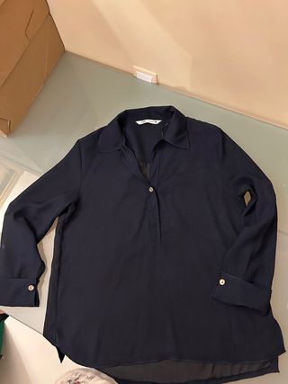 Blusa azul marino Zara