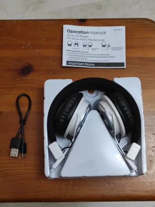 Auriculares NIA Radio FM con cable Jack