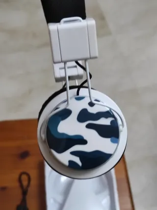 Auriculares NIA Radio FM con cable Jack