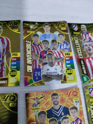 Valorado en 50 € 8 Balones de Oro Adrenalyn XL 25