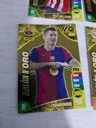 Valorado en 50 € 8 Balones de Oro Adrenalyn XL 25