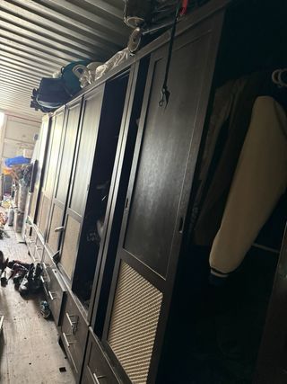 Armarios de madera color café