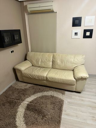 Sofá de piel 2-3 plazas beige