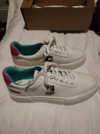 Zapatillas blancas Bulma