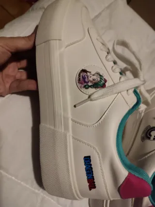 Zapatillas blancas Bulma