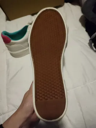 Zapatillas blancas Bulma