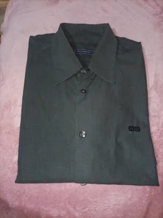 Camisa gris de vestir