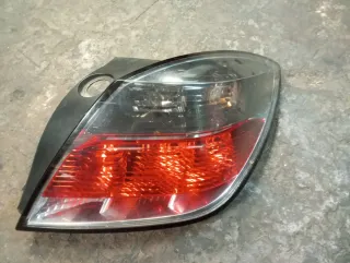 Piloto trasero derecho Opel Astra H