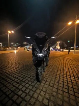 Honda Forza 125cc Negra