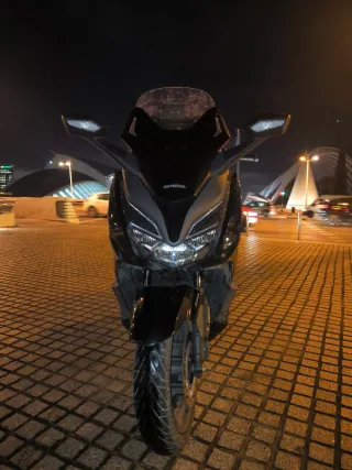 Honda Forza 125cc Negra