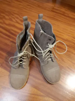 Botines beige de piel