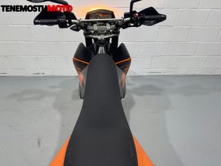 KTM 690 Supermoto "2009"