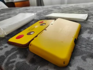 New Nintendo 2DS XL Pikachu Ed. (Pokémon)