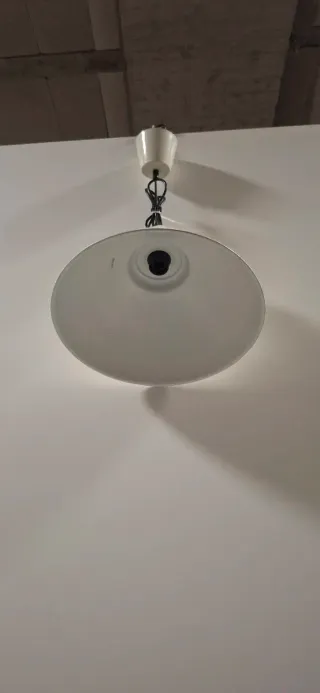 Lámparas de metal blancas