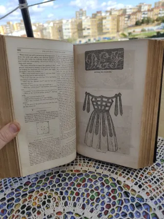 Antiguo tomo de revistas petersons magazine 1856