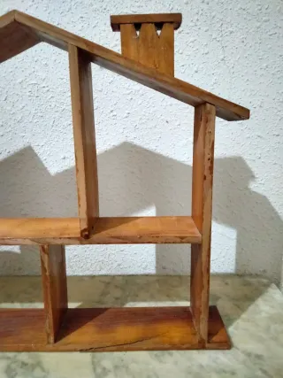 Estantería de madera casa