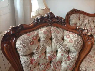 Muebles de salón antiguos de madera