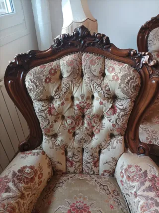 Muebles de salón antiguos de madera