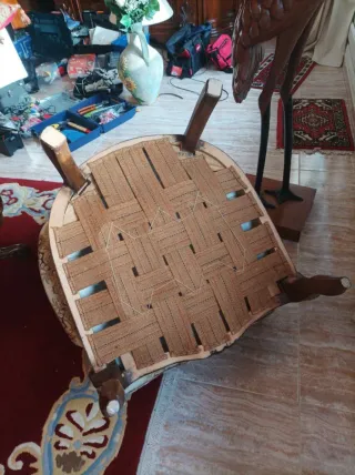 Muebles de salón antiguos de madera