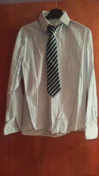 Traje comunión niño chaleco gris y camisa blanca
