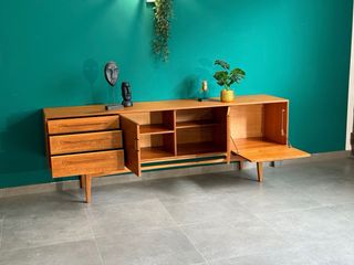 Aparador Británico Beithcraft Años 60