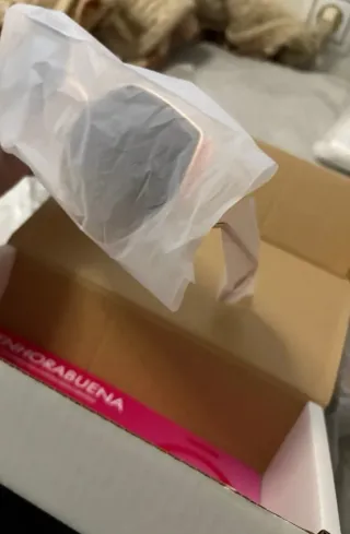 Gafas de sol Guess doradas y marrones