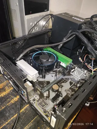 Caja preparada para probar componentes PC