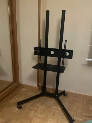 Soporte TV BONTEC con Ruedas 32-65