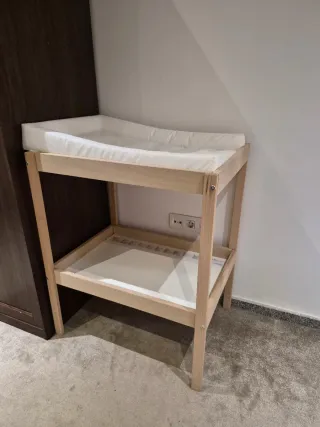 Cambiador de bebé madera IKEA
