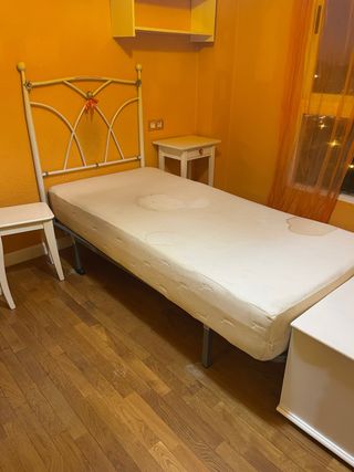 Cabezal, somier y colchón viscoelástico