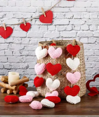 Corazones decorativos en crochet