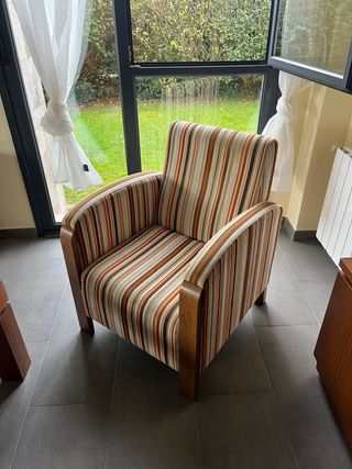 Mesa de comedor extensible y 4 sillas