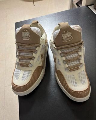 Zapatillas Louis Vuitton Beige y Marrón