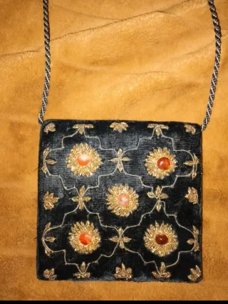 Borsa vintage velluto anni 80 ricamata